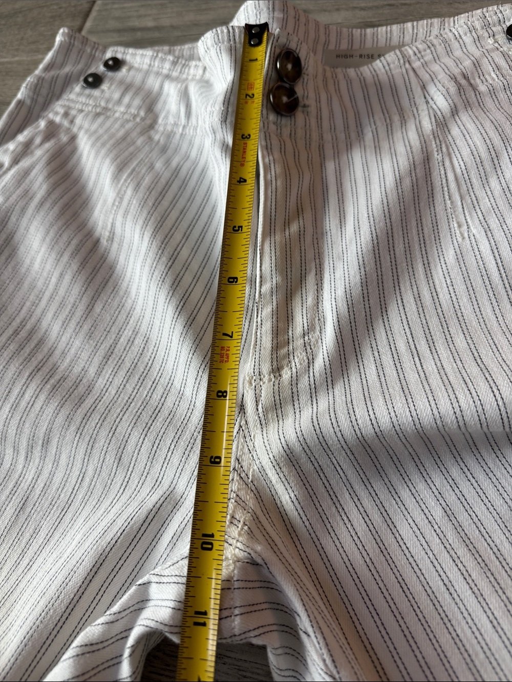 Anthropologie -pilcro and the Letterpress White high rise Pants with Stripes - Picture 6 of 10